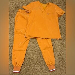 Mediclo Sunflower Scrubs Set - M